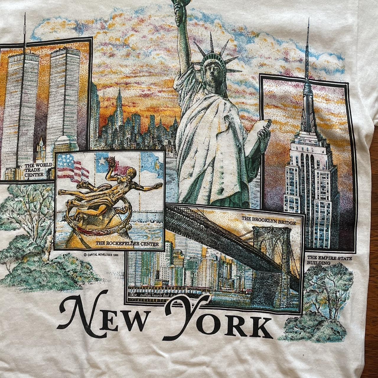 New York City h&m pocket tshirt! 🌵 size: adult - Depop