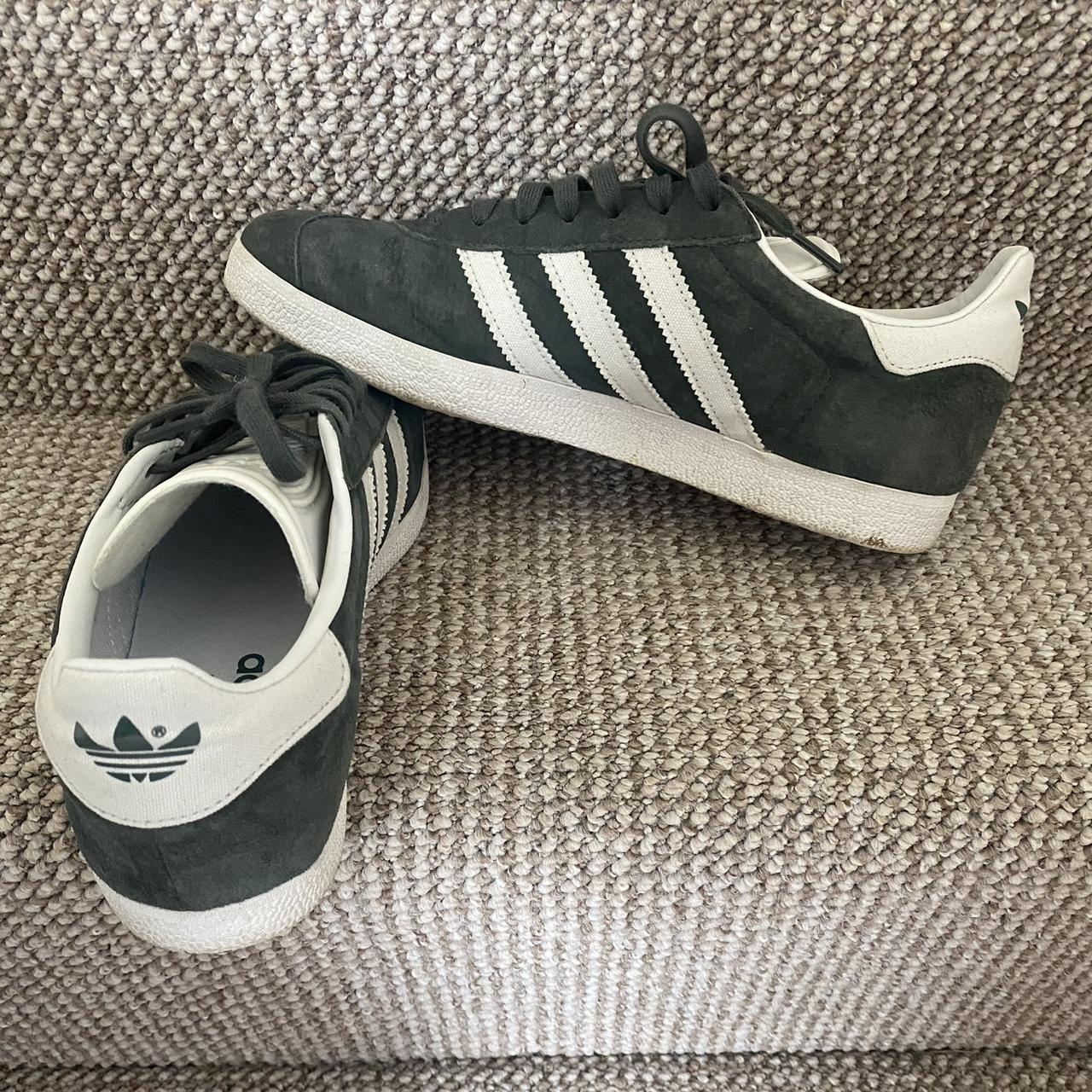 Adidas Women's Grey and White Trainers Depop