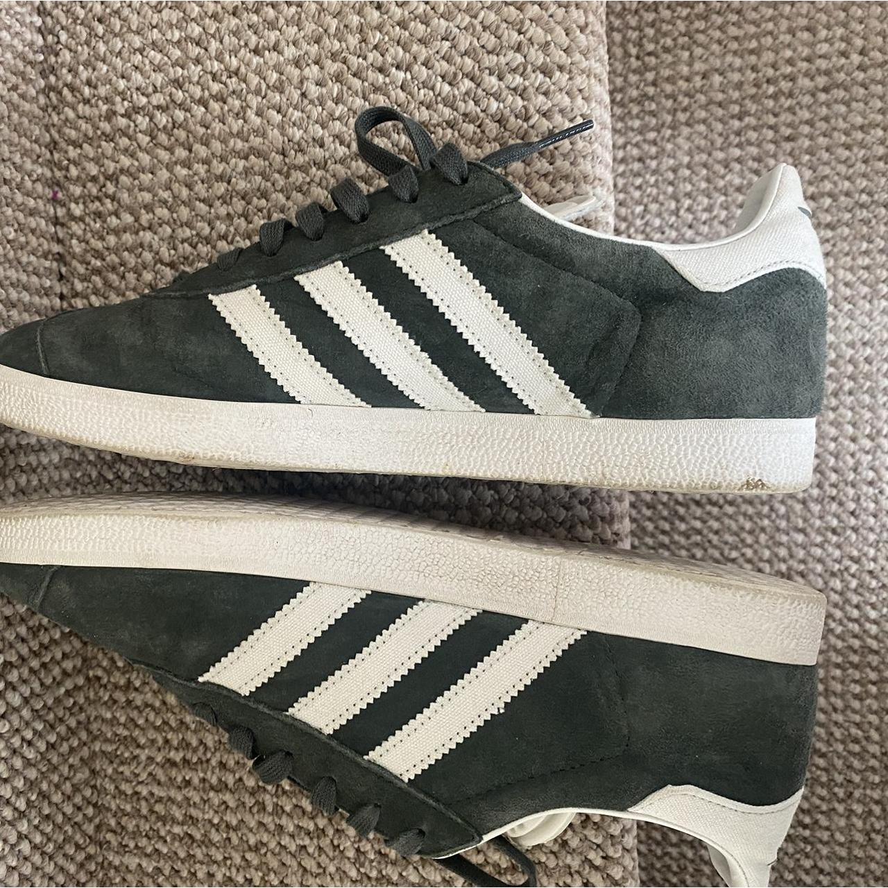 Adidas Women's Grey and White Trainers Depop