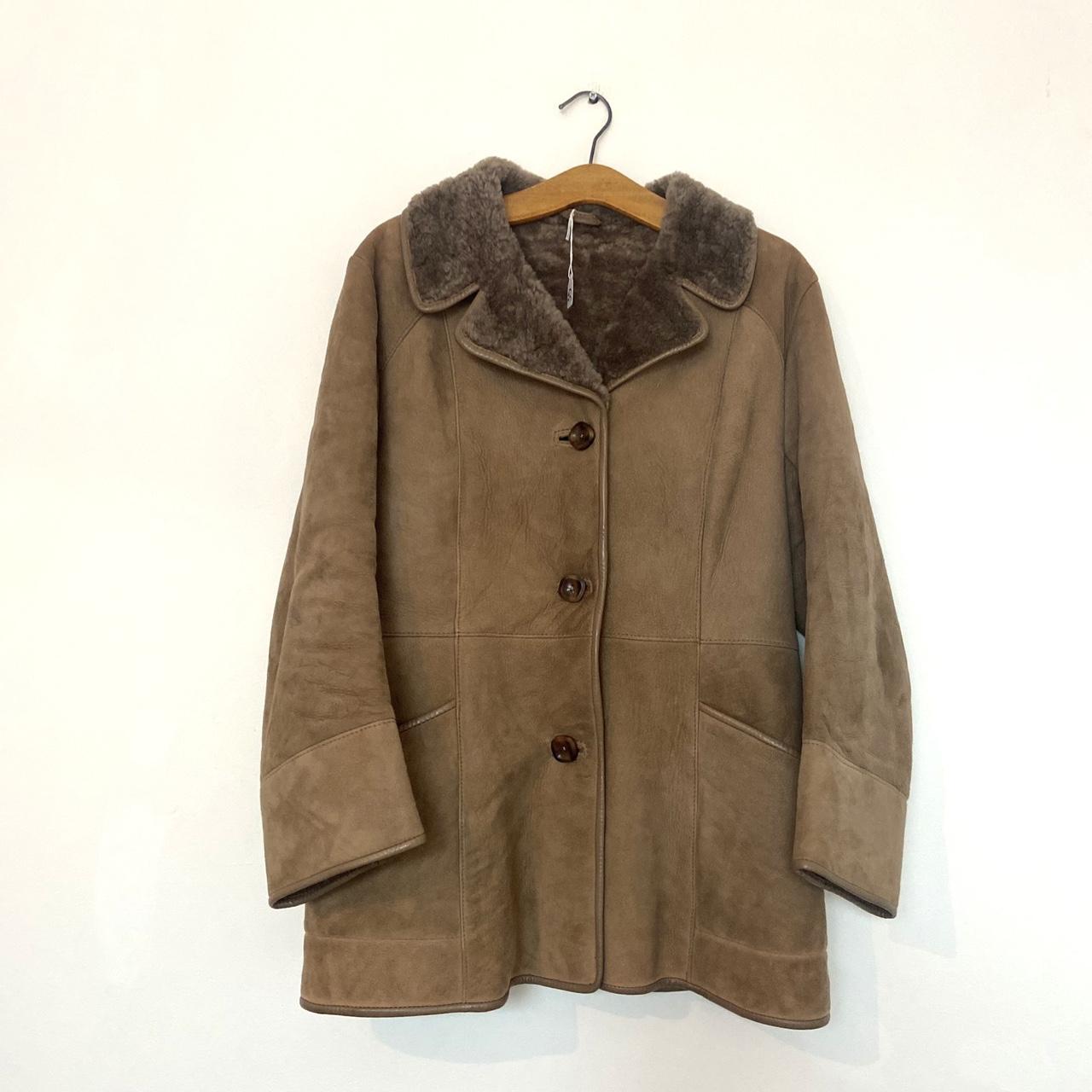 Stunning Vintage Ladies fitted Sheepskin Coat Jacket... - Depop