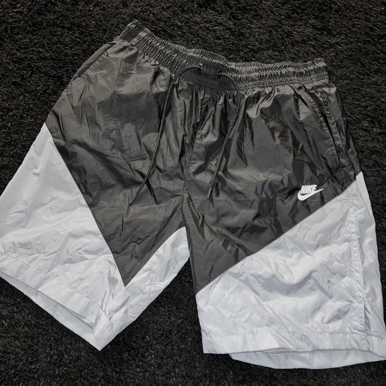 Nike Men's Black and Grey Shorts Depop