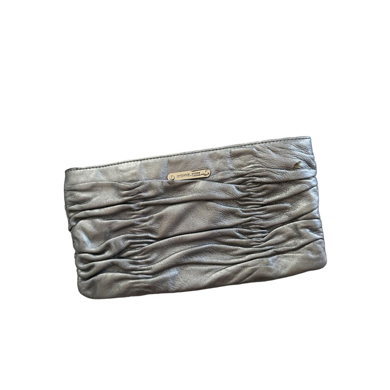 Michael kors silver hot sale clutch purse