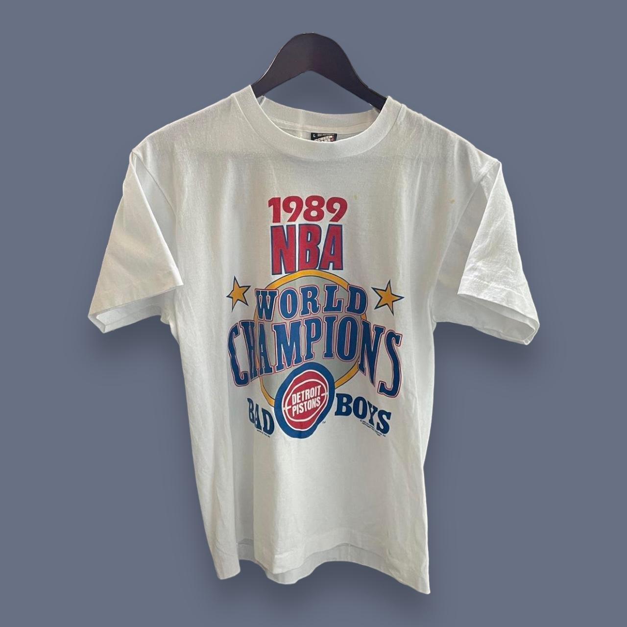 VINTAGE 1989 DETROIT PISTONS WORLD CHAMPIONS BAD BOYS TEE Size L