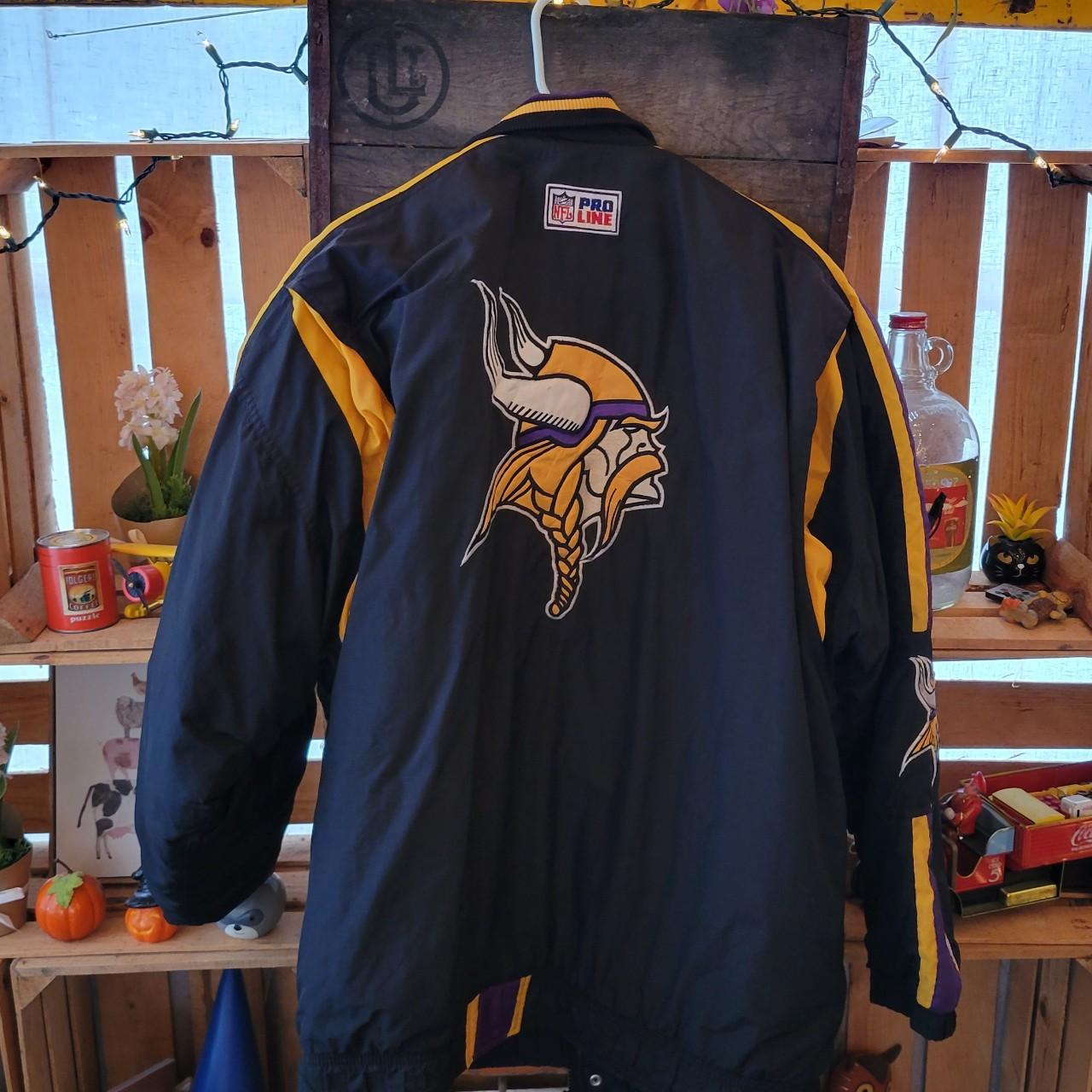 Vintage 90's Minnesota Vikings Winter Coat Used in - Depop