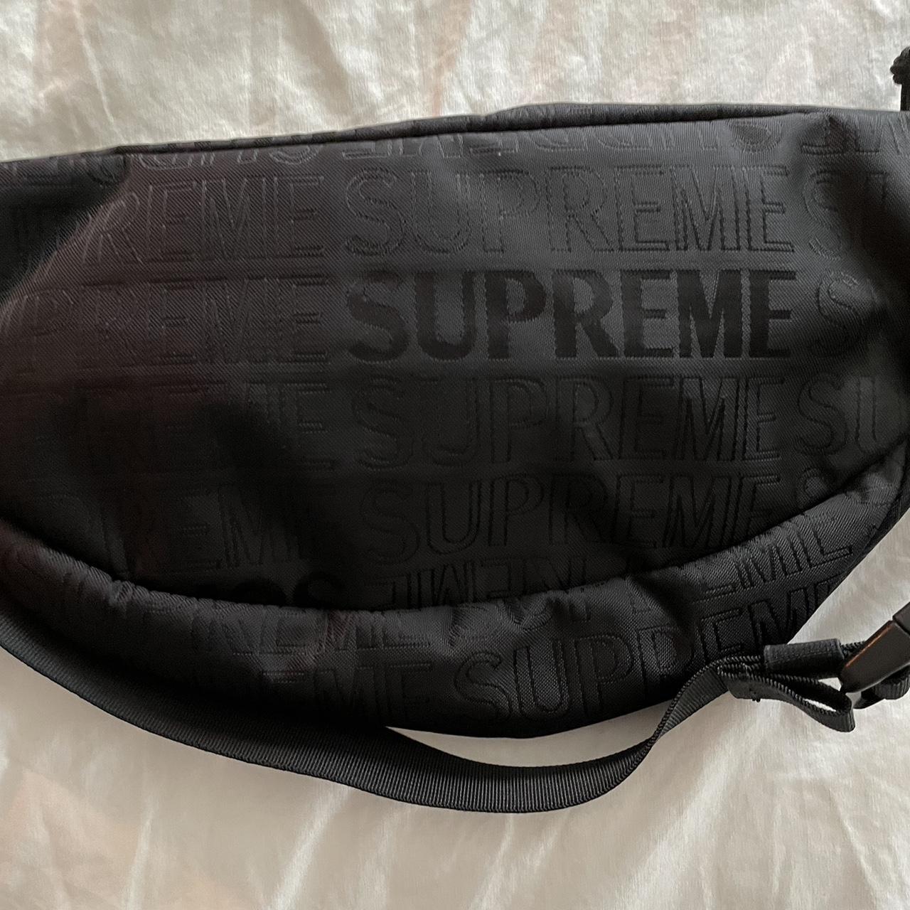 supreme fanny pack - Depop