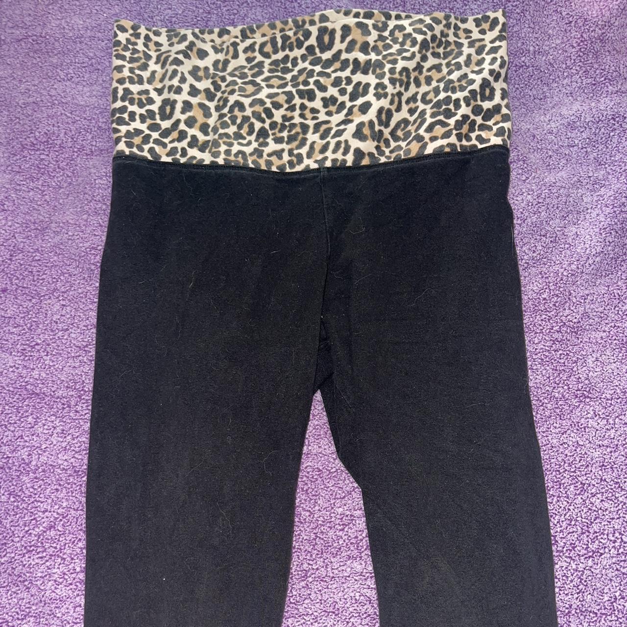 2000s y2k cheetah print foldover capri leggings... - Depop
