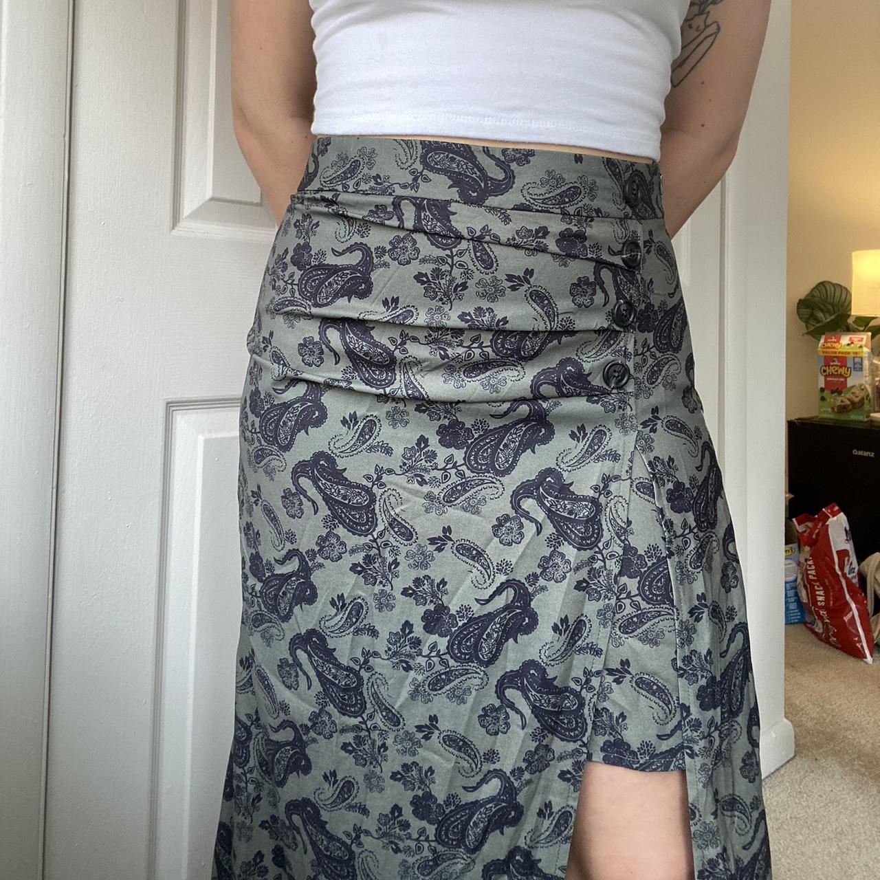 Cider Women's Green Skirt Depop