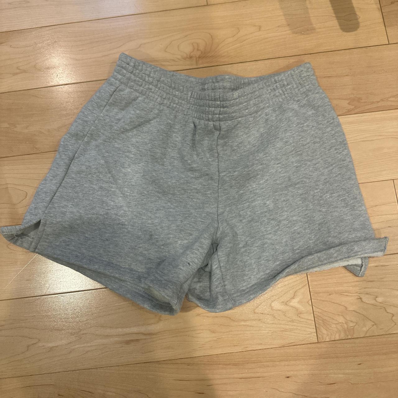 item listed by sarrrryyy