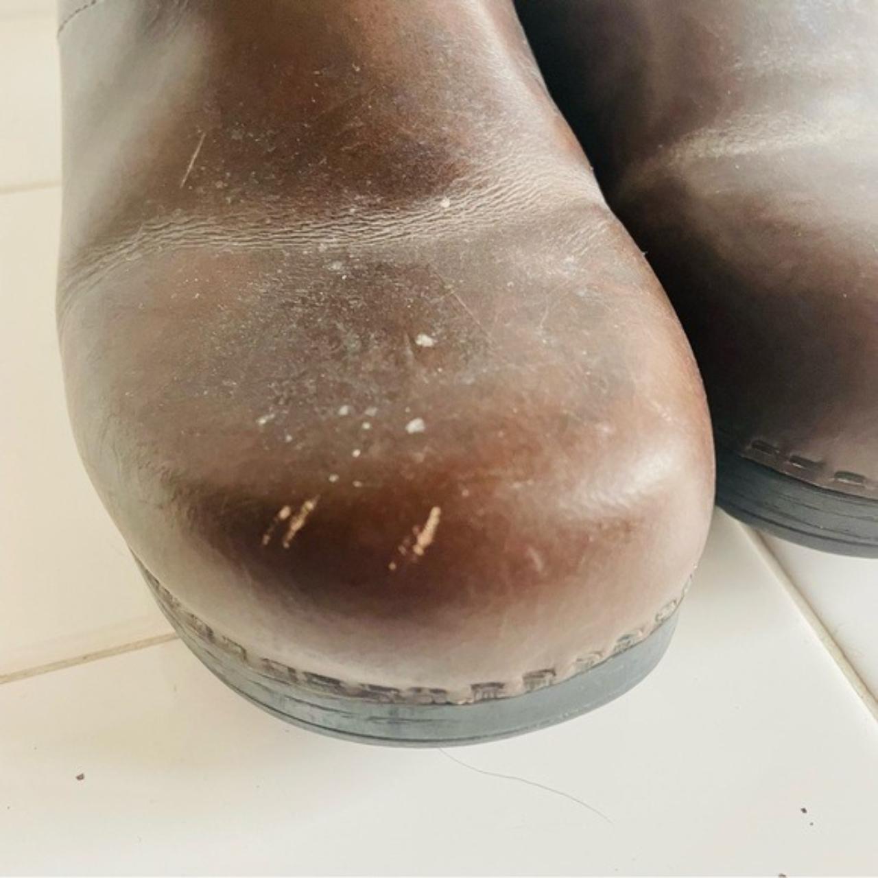 black shiny dansko clogs