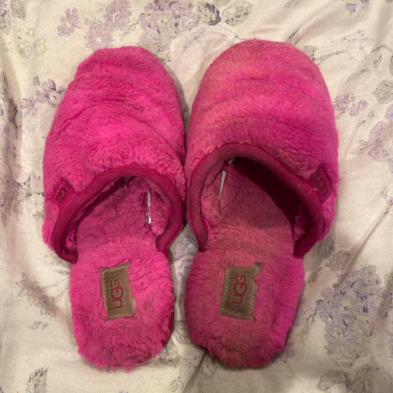 size 9 y2k hot pink UGG slippers y2kslippers 2000s Depop