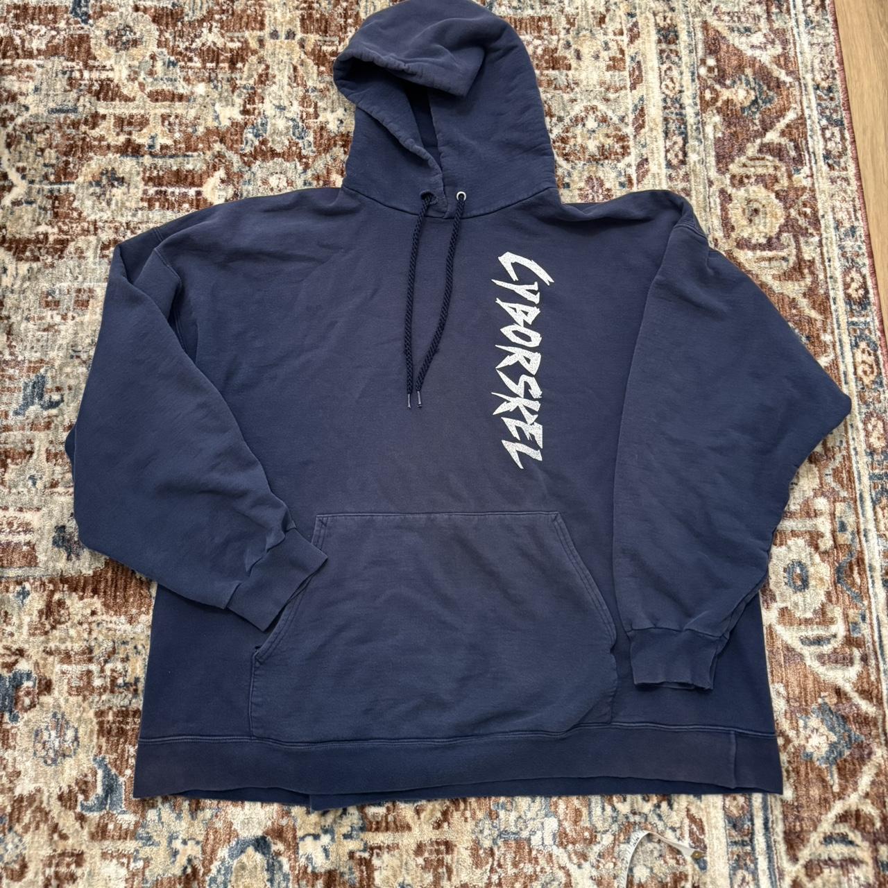 item listed by vinteezy