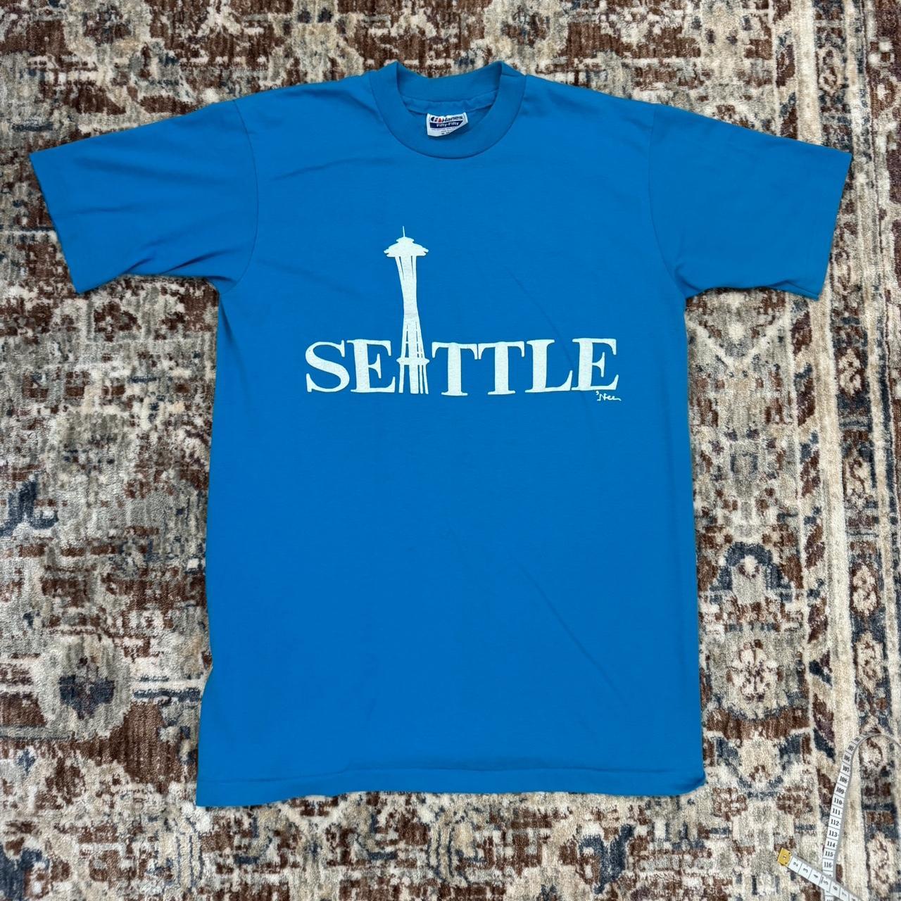 item listed by vinteezy