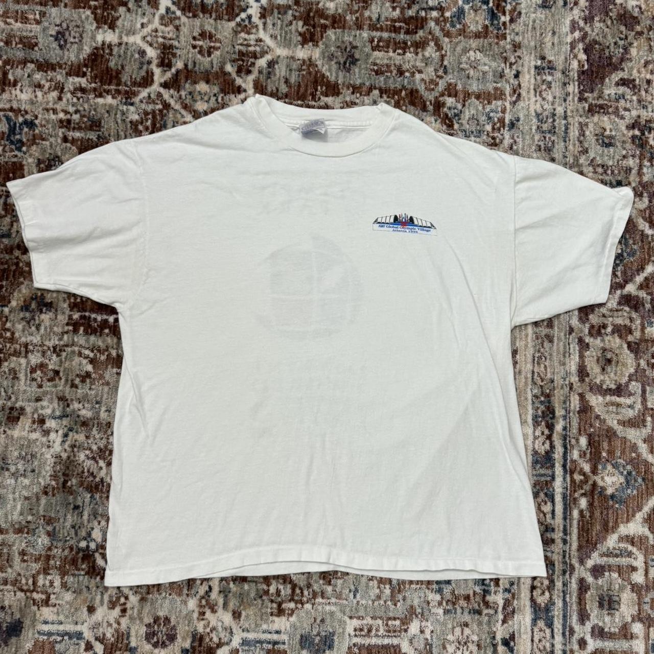 item listed by vinteezy