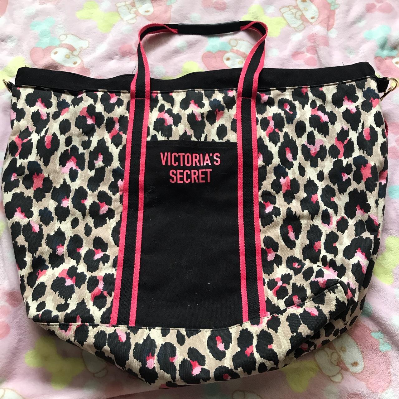 Victoria's Secret Women's Bag | Depop