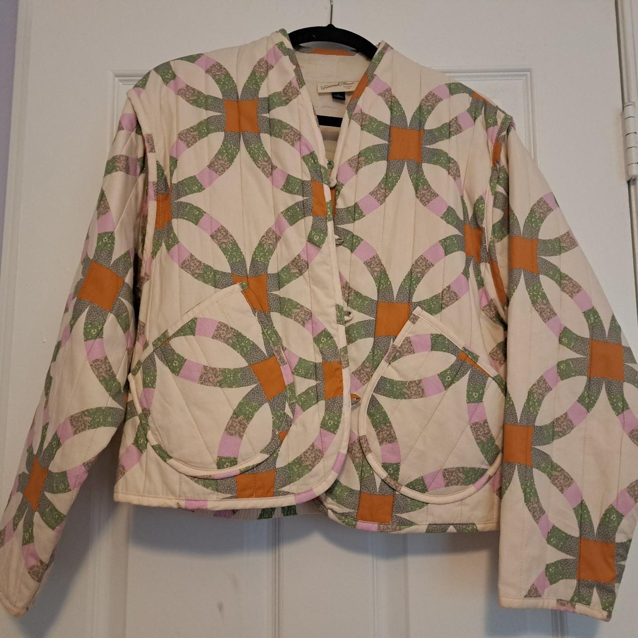 Universal Thread Women's Cream and Pink Jacket Depop