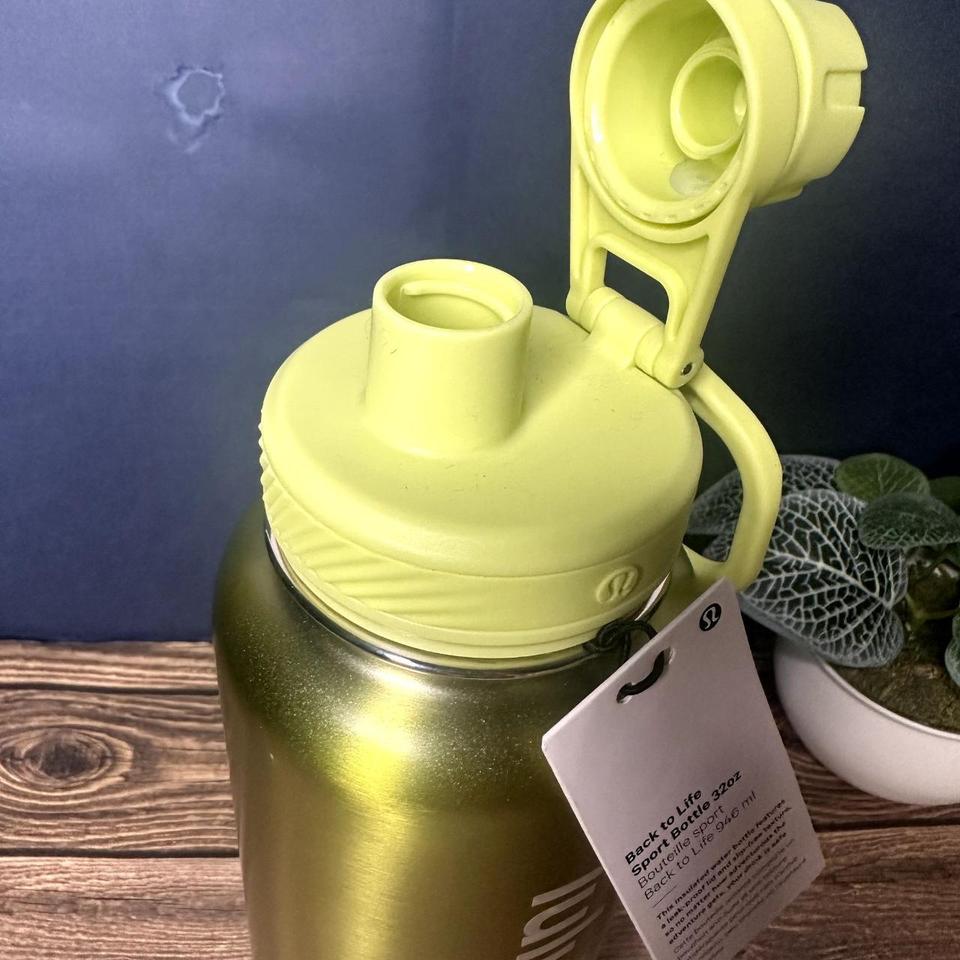 lululemon water bottle - Depop