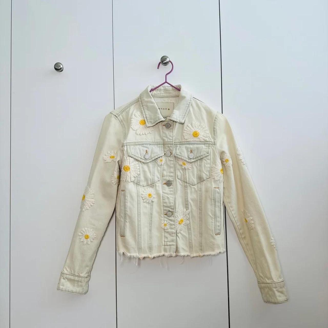 VTG city girl yellow jean jacket with embroidery. - Depop