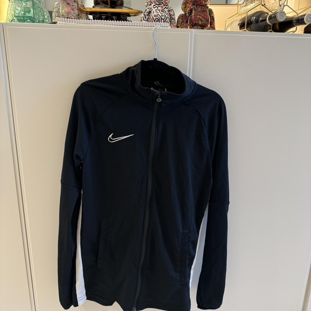 mens nike slim fit tracksuit