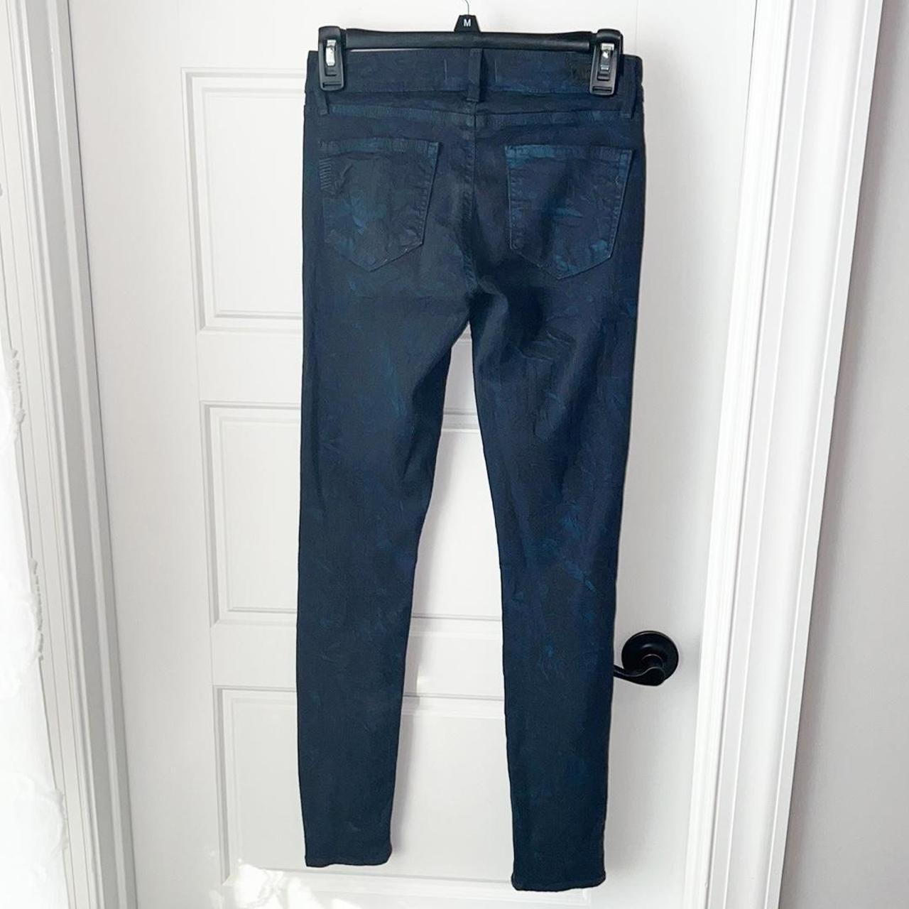 PAIGE Women's Blue and Navy Jeans (3)