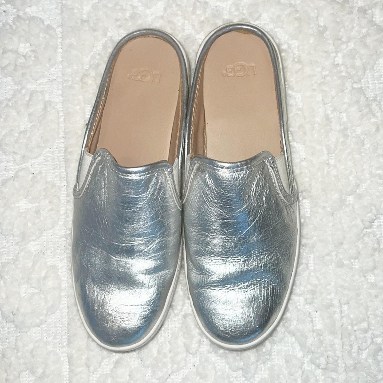 Ugg luci hot sale slip on