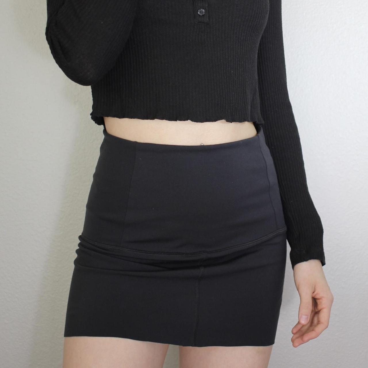 Girlfriend Collective Skirt Cropped Raw Hem.... Depop