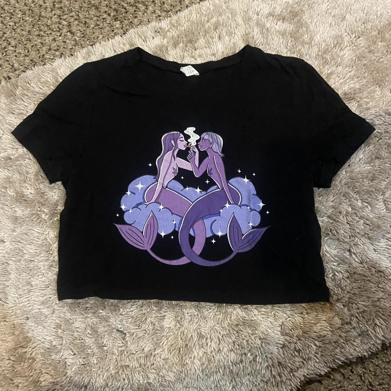 Mermaids on a vibe Tee Gently used great condition - Depop