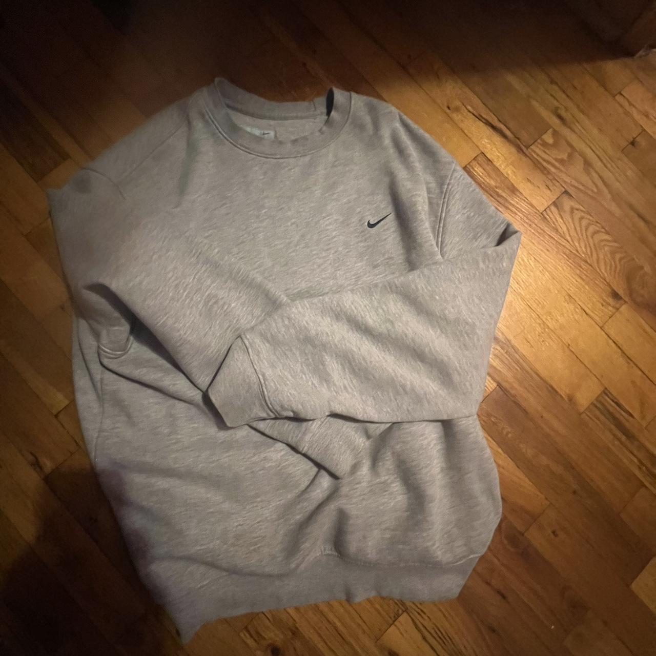 mens gray nike sweatshirt