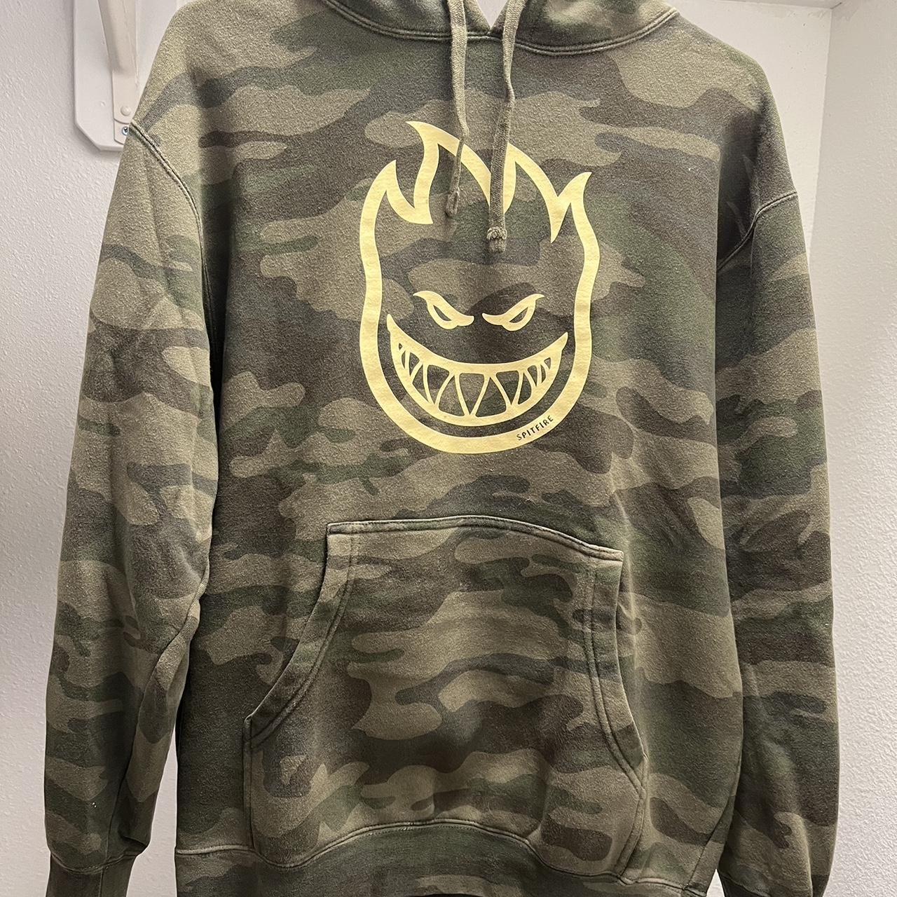 Camo supreme hoodie size small and taking offers - Depop