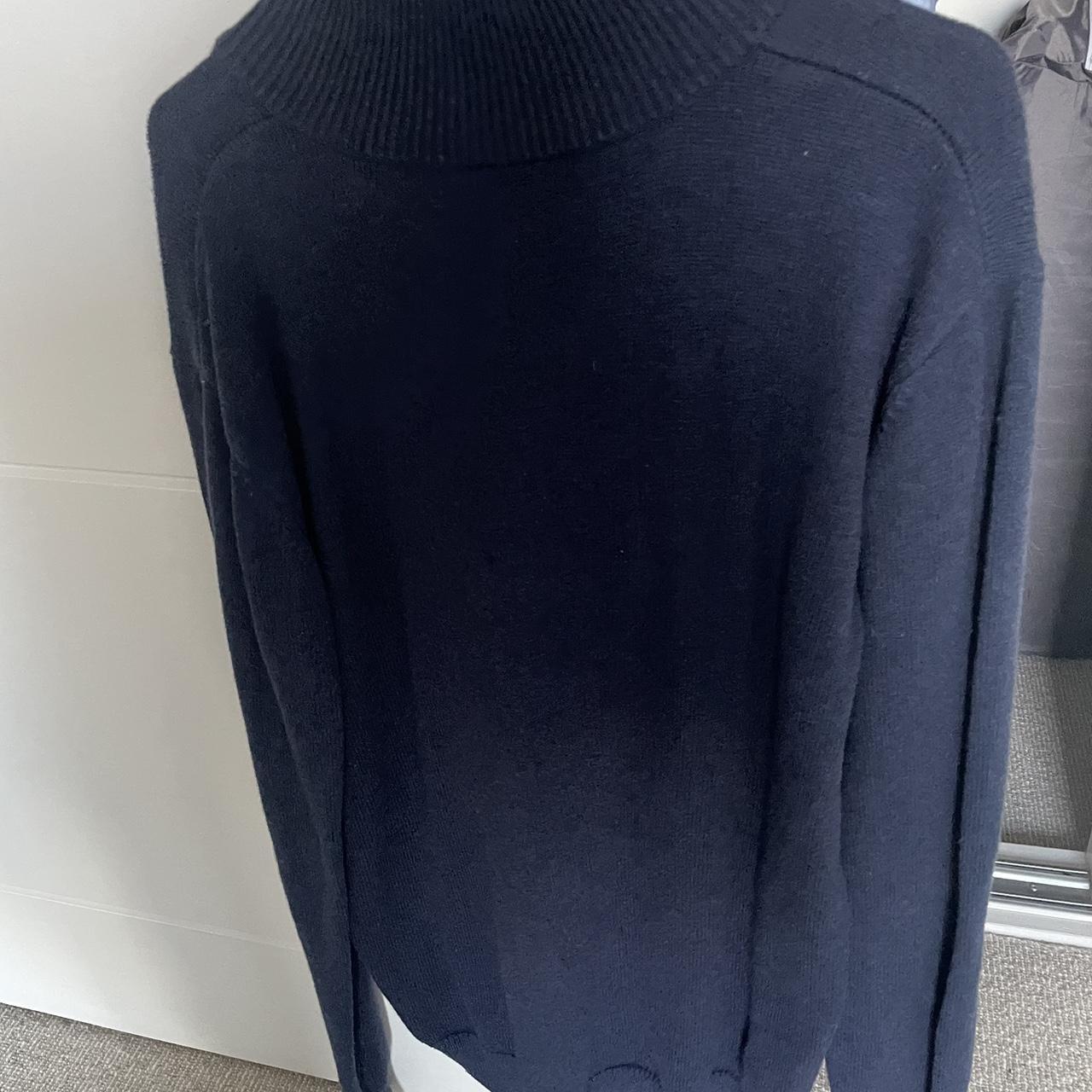 Lacoste winter jumper. Worn twice boys 16 but I am... - Depop