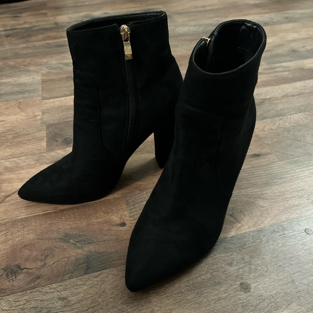 black suede booties 🌟 • size 7.5 • love these but... - Depop