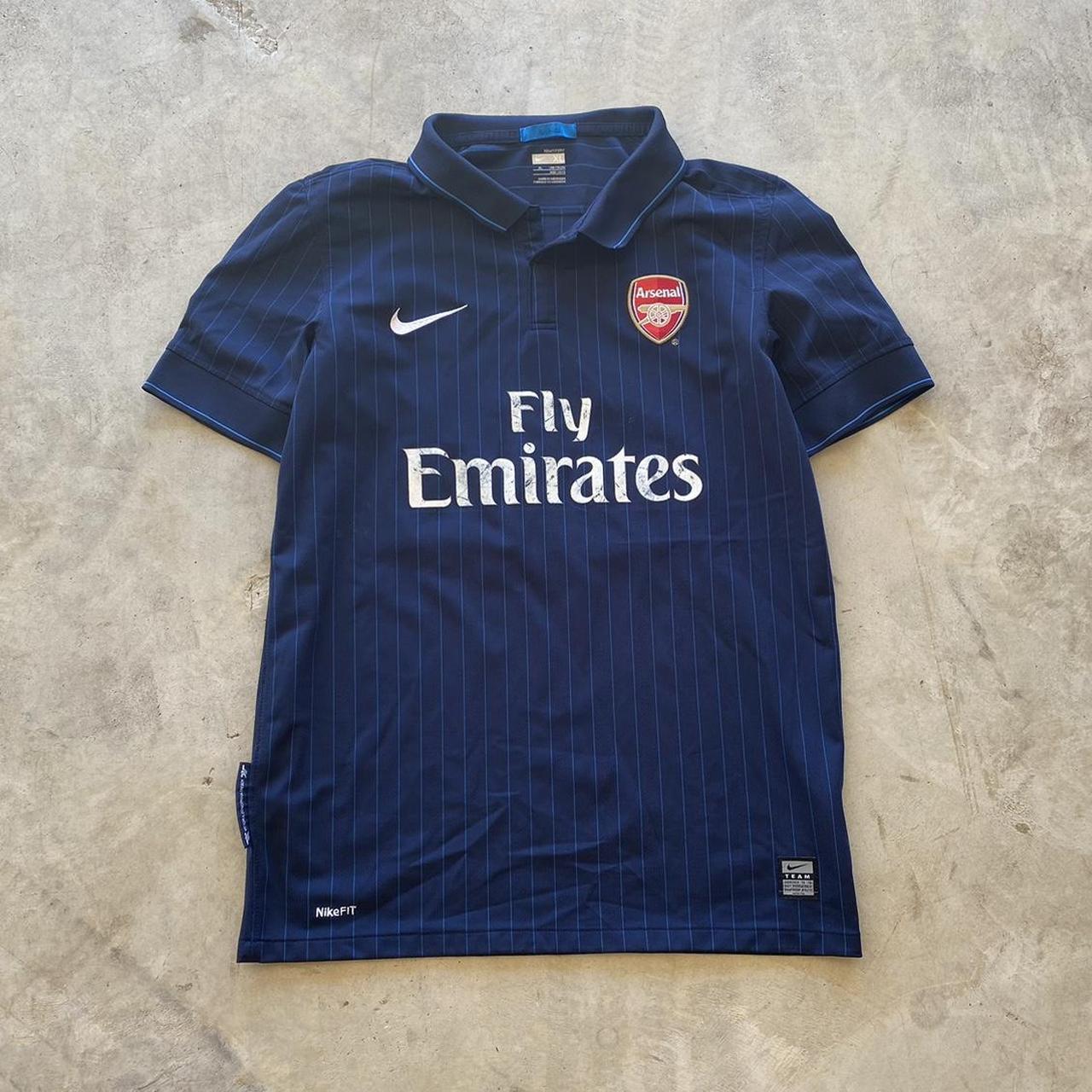 Fly emirates hotsell jersey nike