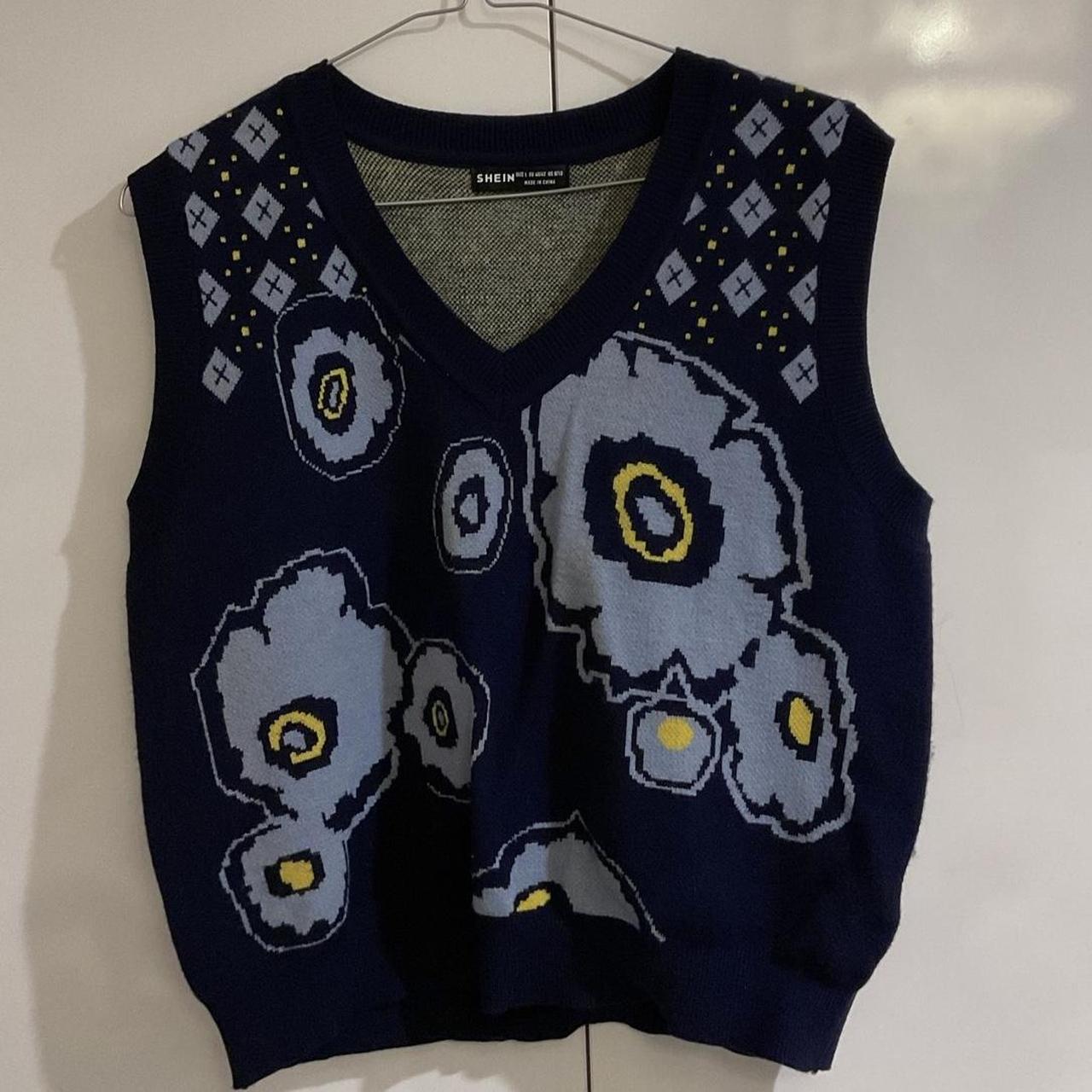 THE COMFIEST baby blue and yellow vest!!! very artsy... Depop