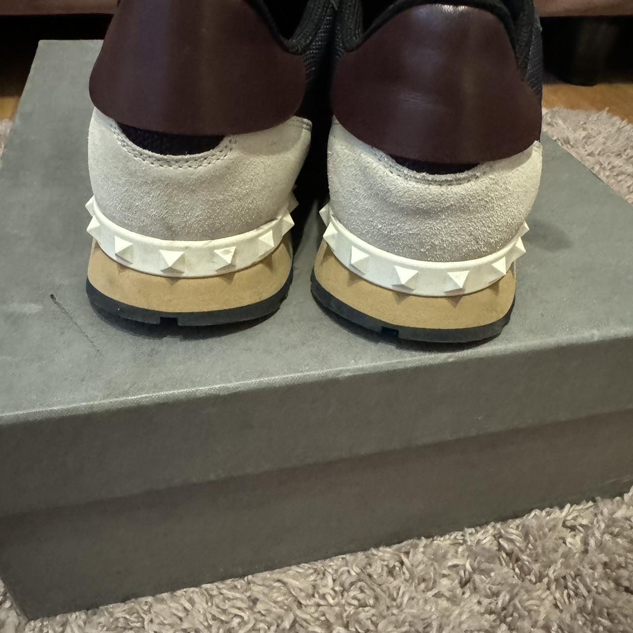 navy valentino rock runners