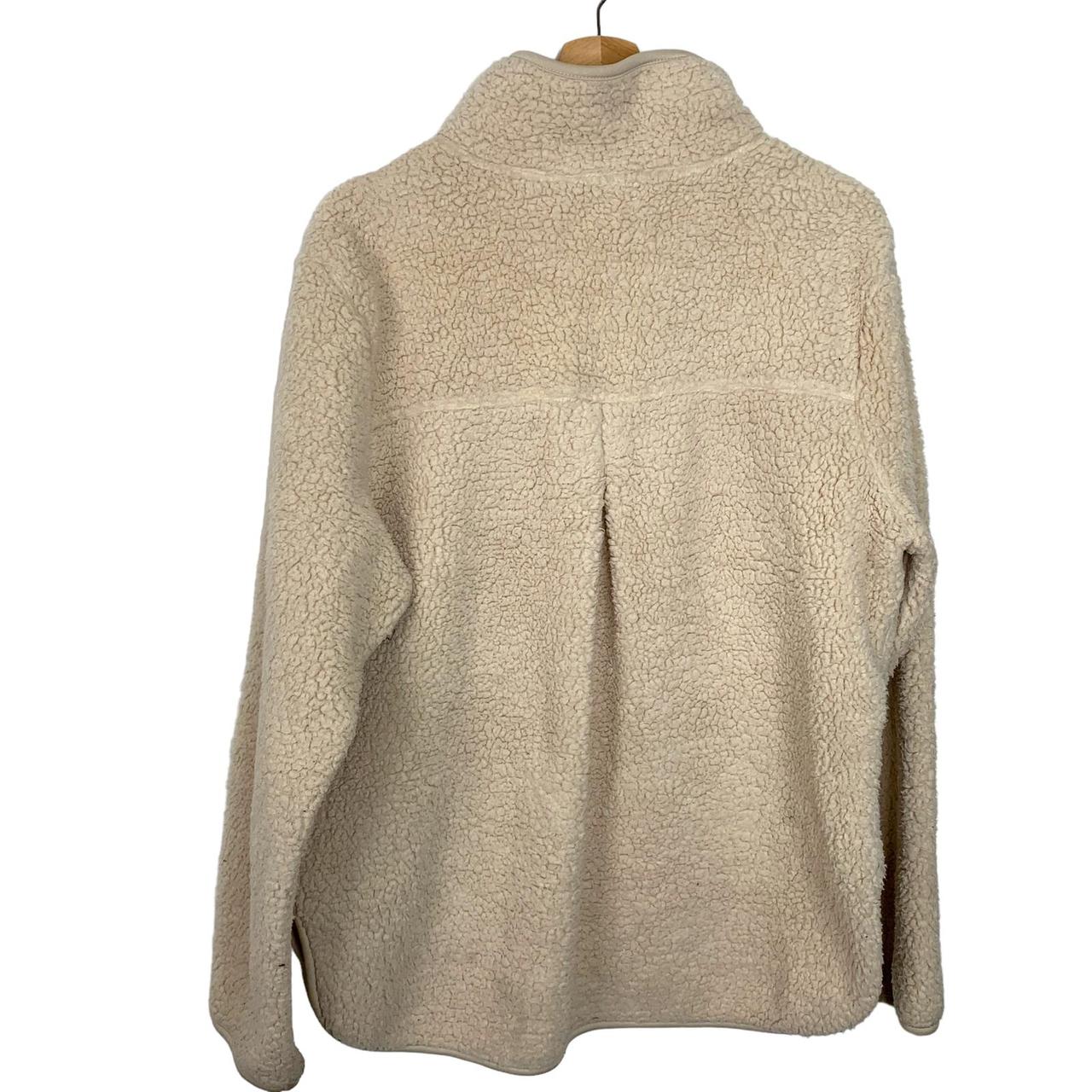 Te Verde Cozy Sherpa Fleece Pullover Color: Cream... - Depop