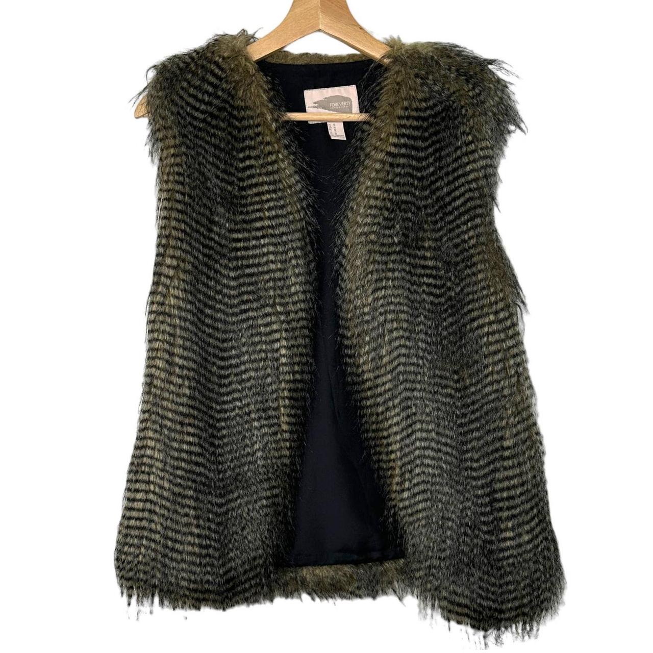 Forever 21 2024 fur vest