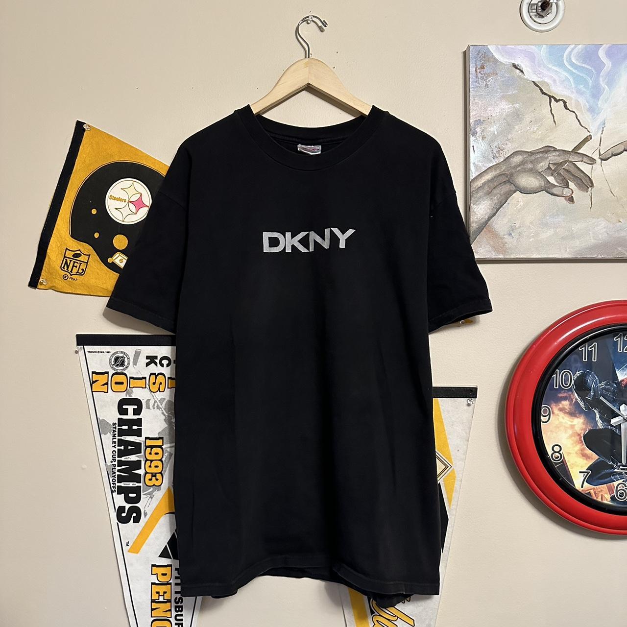 90s dkny discount t shirt