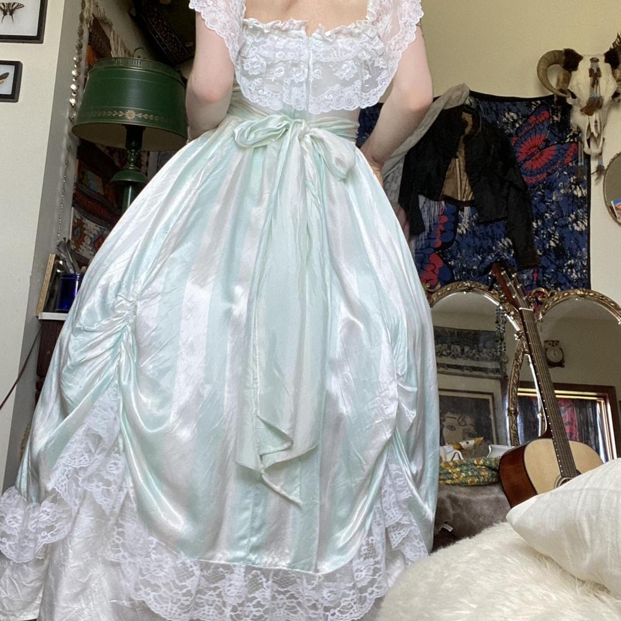 Southern Belle Lace Gunne Sax Ball Gown With Large Depop