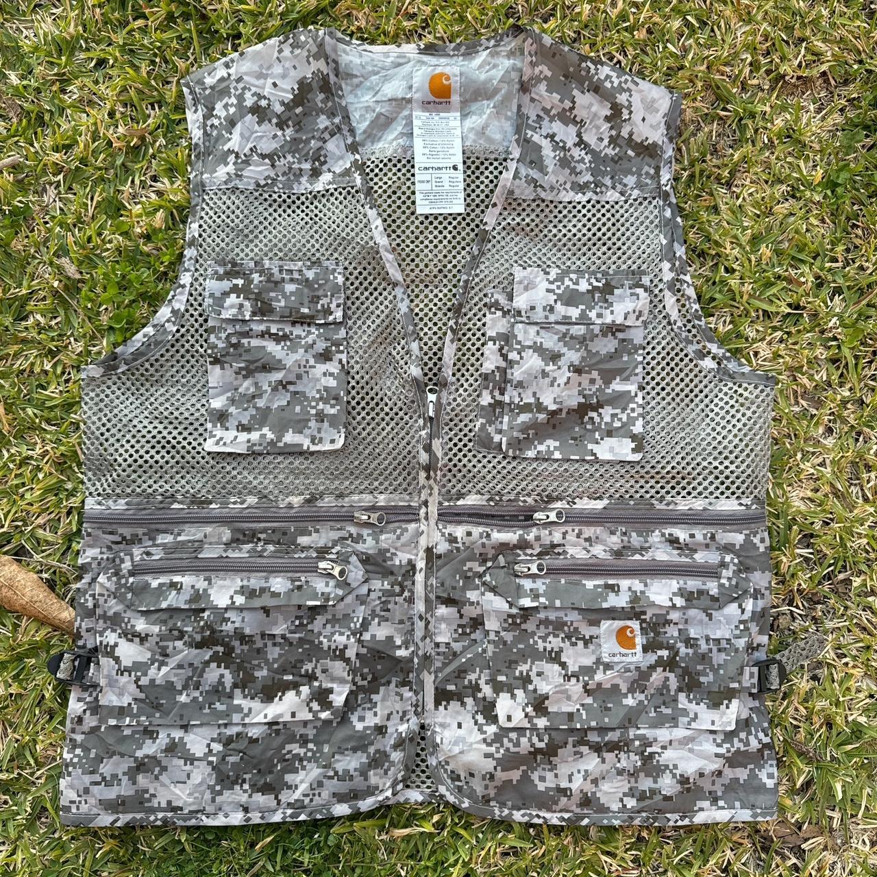 VINTAGE CARHARTT VEST Size XL pit to pit :... - Depop