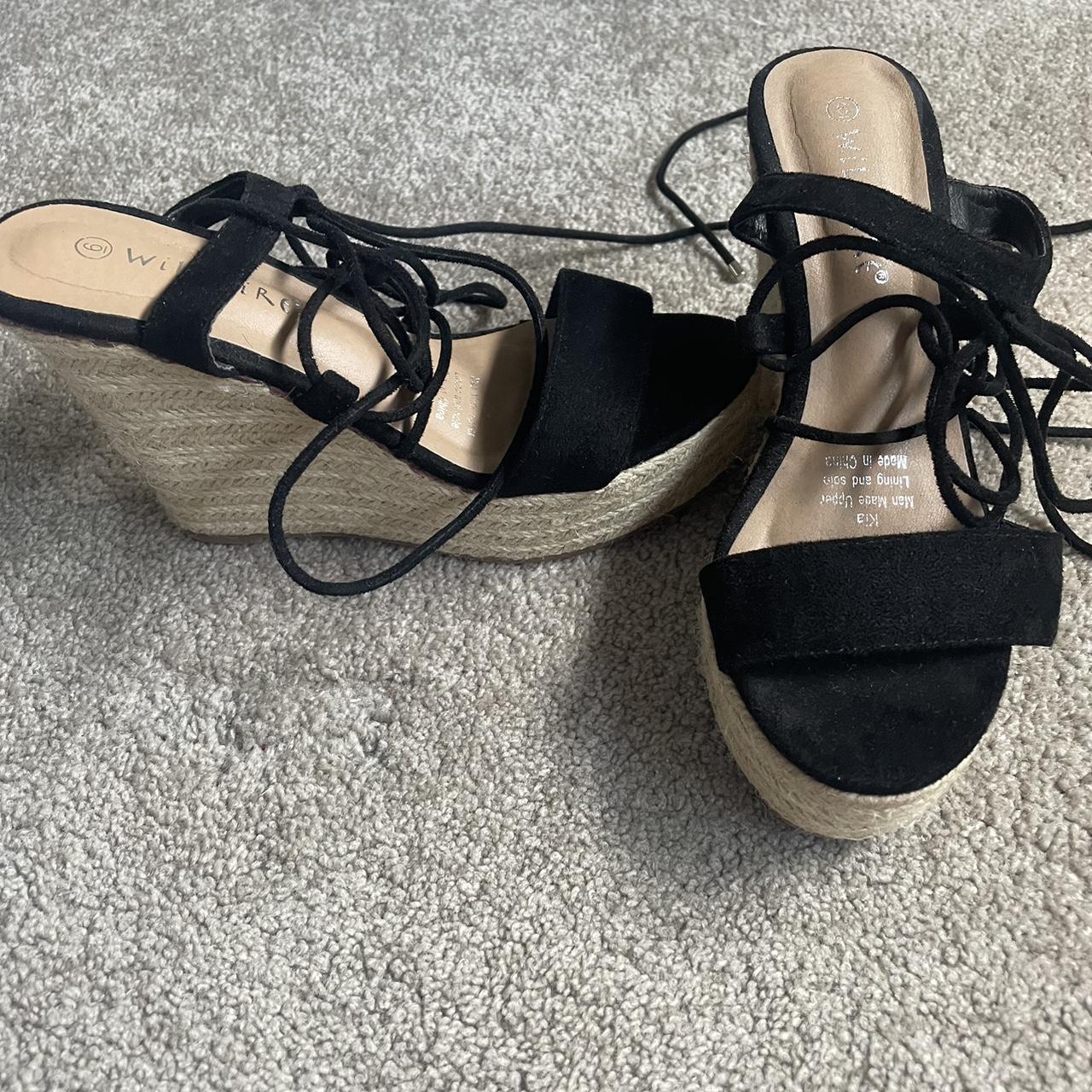 Wildfire black heels with woven heel Size 6 - Depop