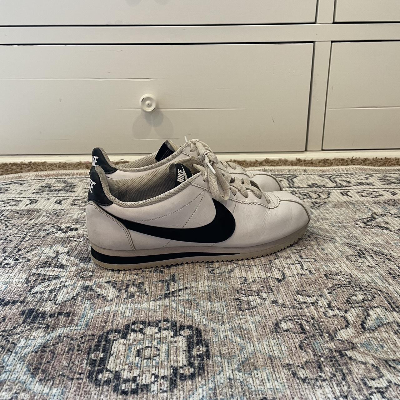 Nike cortez outlet size 9.5