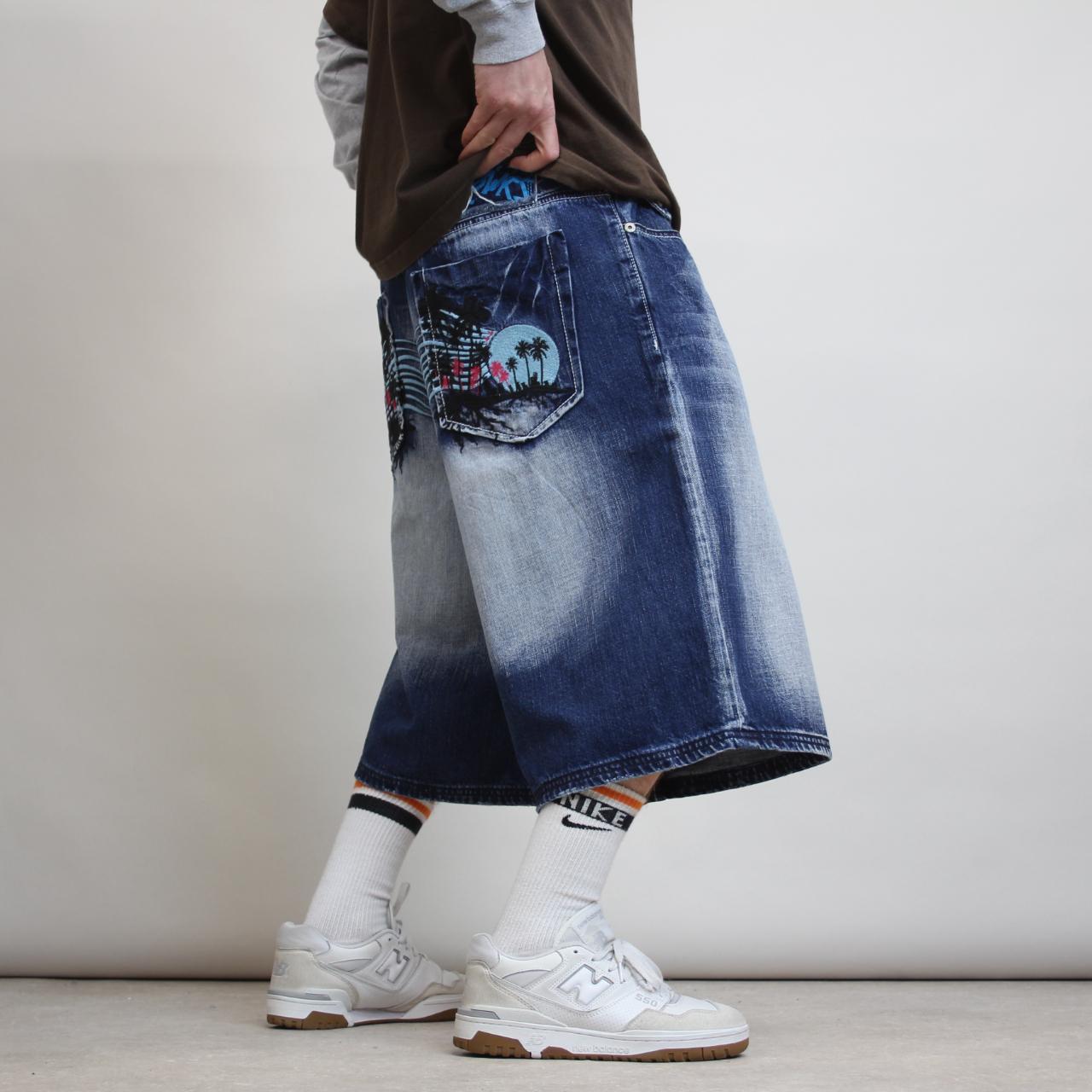 item listed by retrorolloverstore
