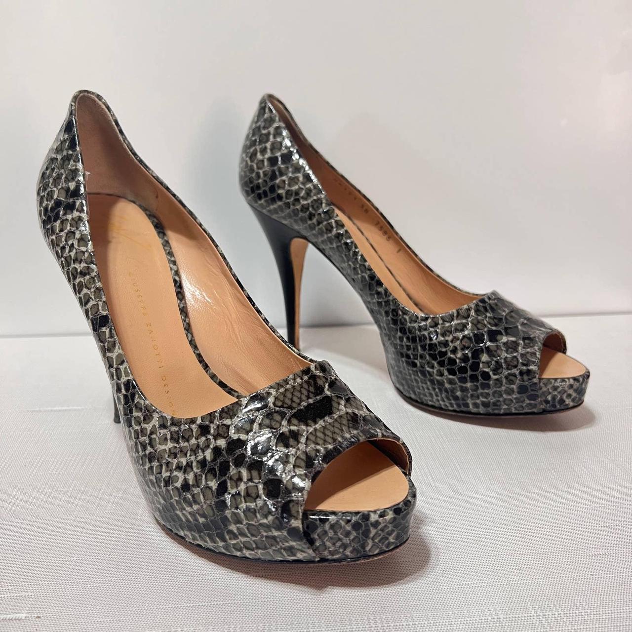 Giuseppe sale heels snake