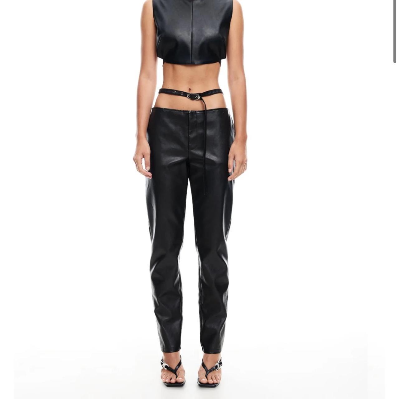 item listed by elisaarpamon