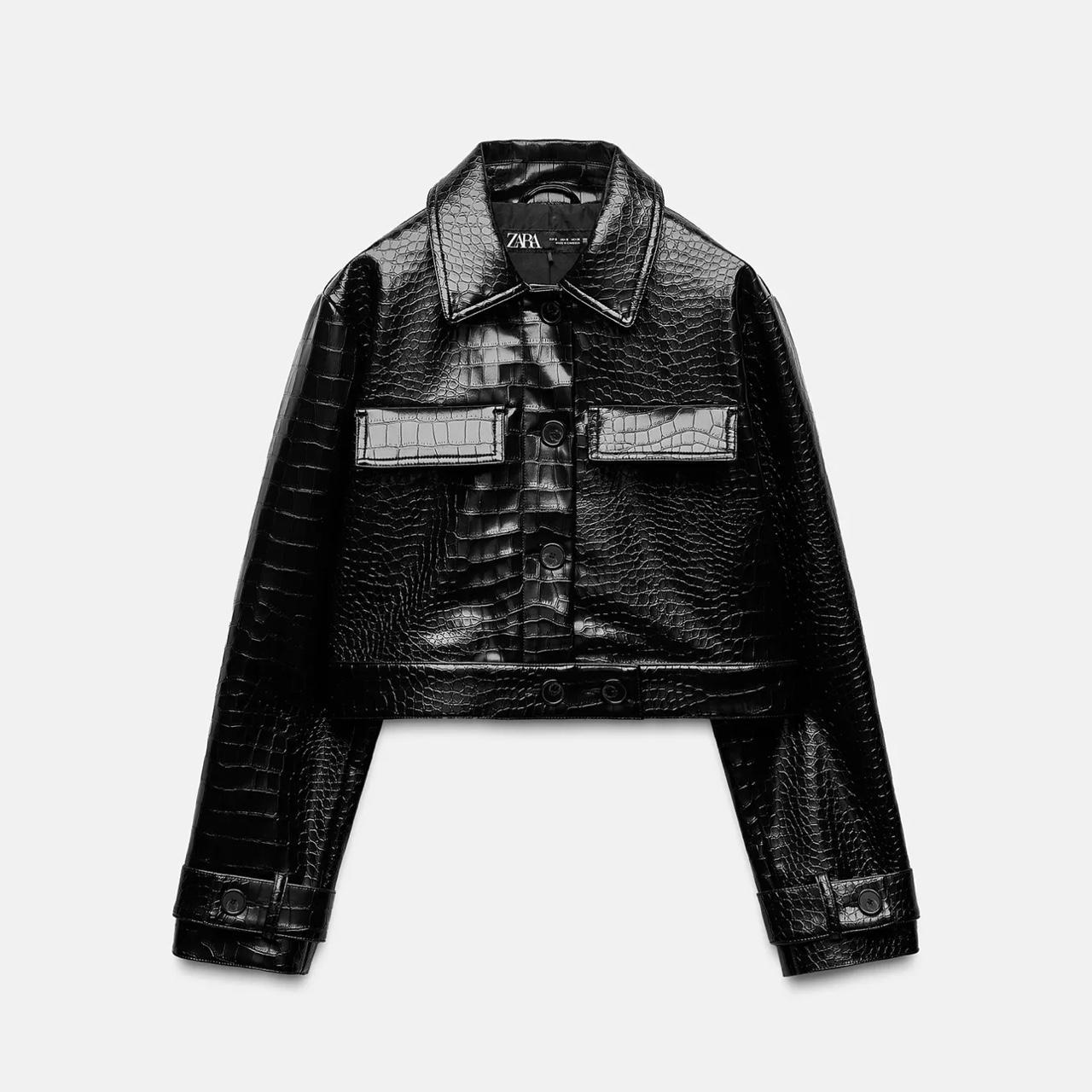item listed by elisaarpamon