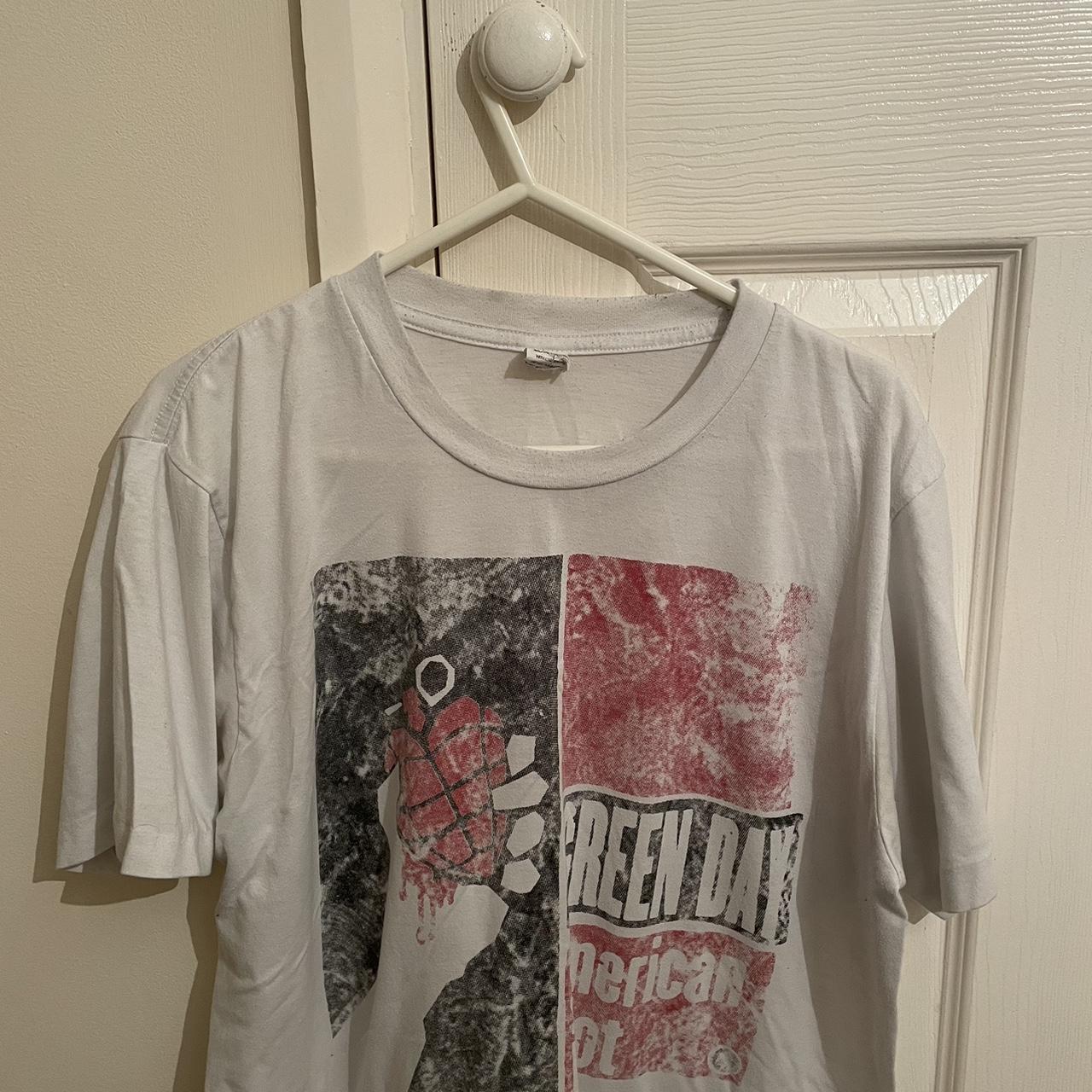 Men S White And Red T Shirt Depop