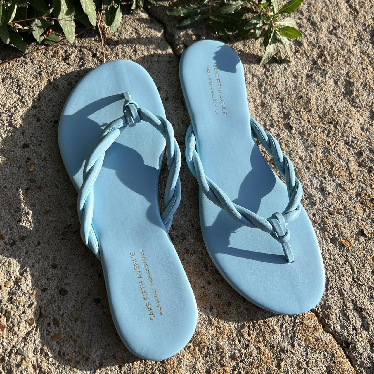 Avenue flip hot sale flops