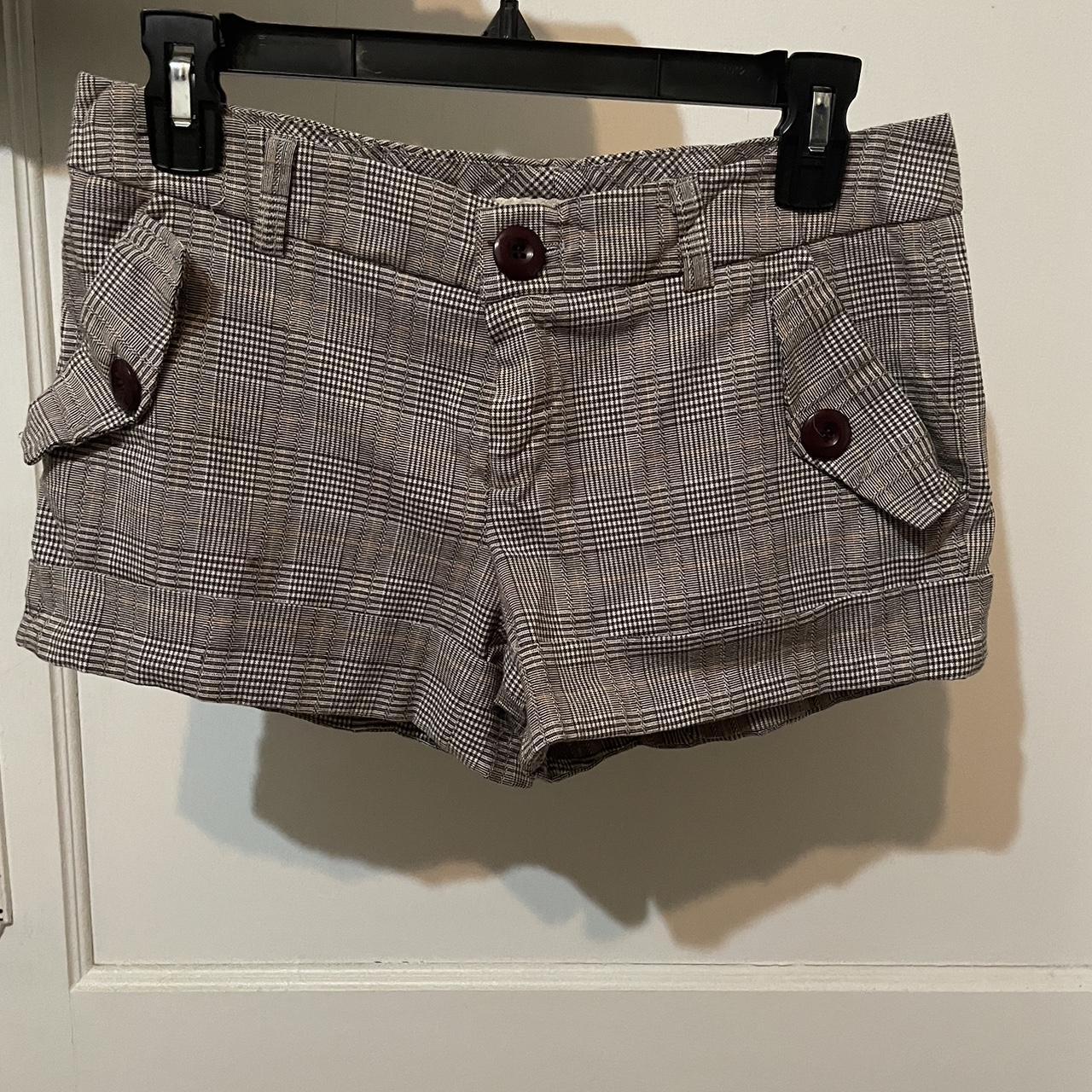 Y2k plaid mini shorts. Early 2000s forever 21. In... - Depop