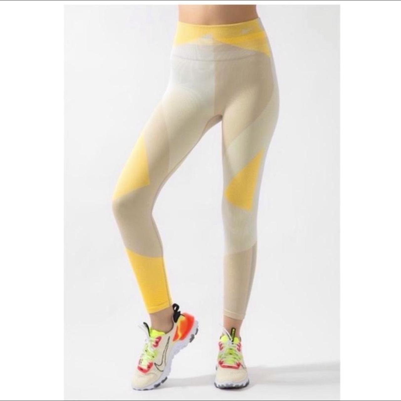 Nike Women's Colorblocked Leggings