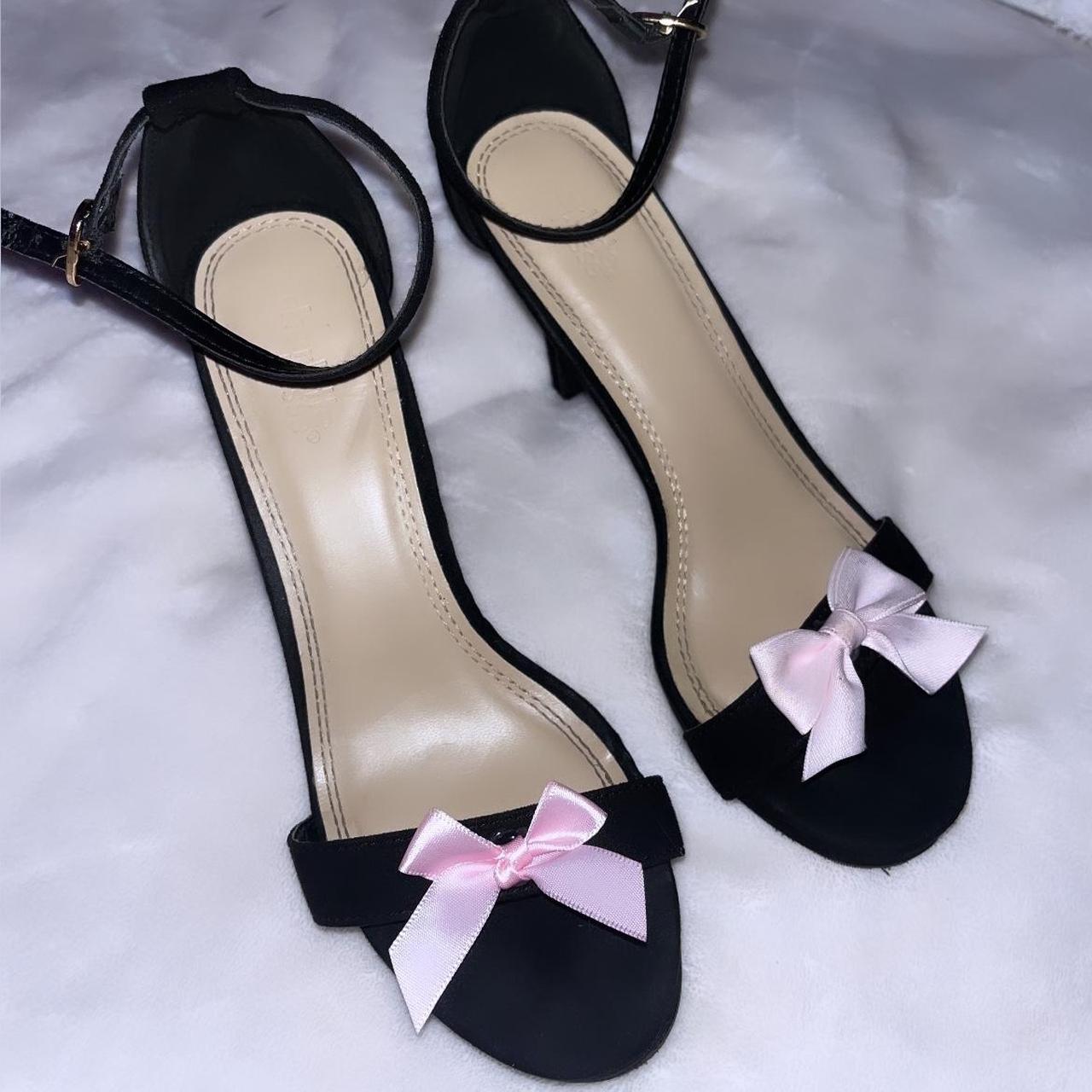 $25 🎀 black mini bow heels 🎀 ☆ NO PAYPAL PAYMENTS... - Depop