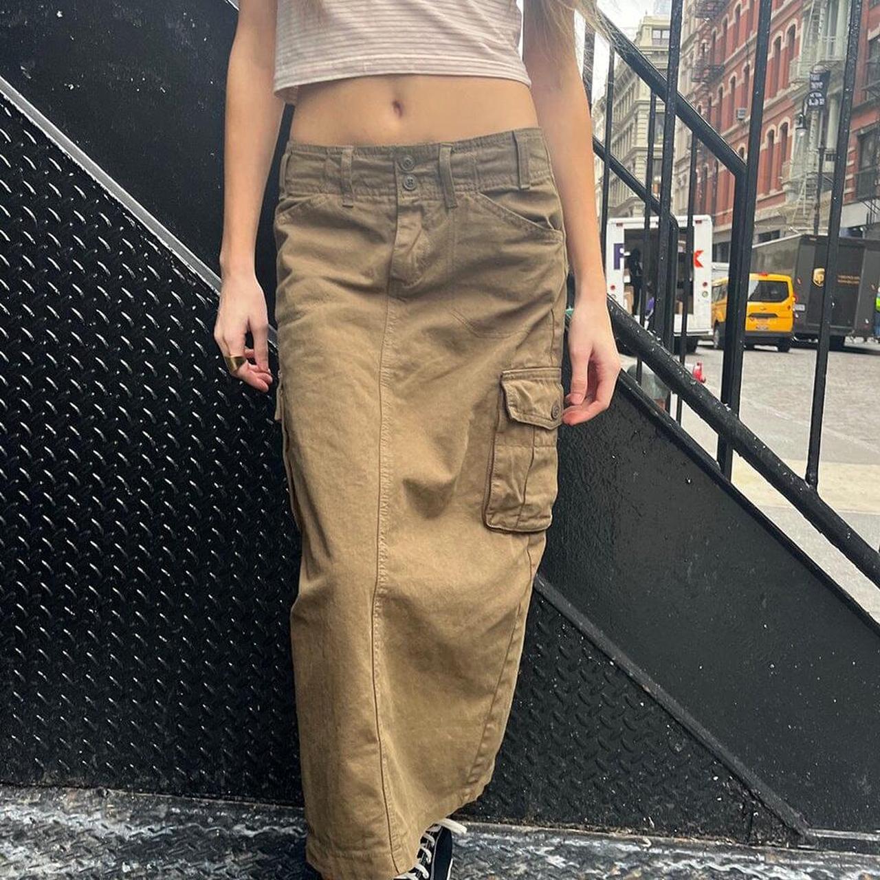 Brandy Melville Beverly cargo maxi skirt no flaws... Depop